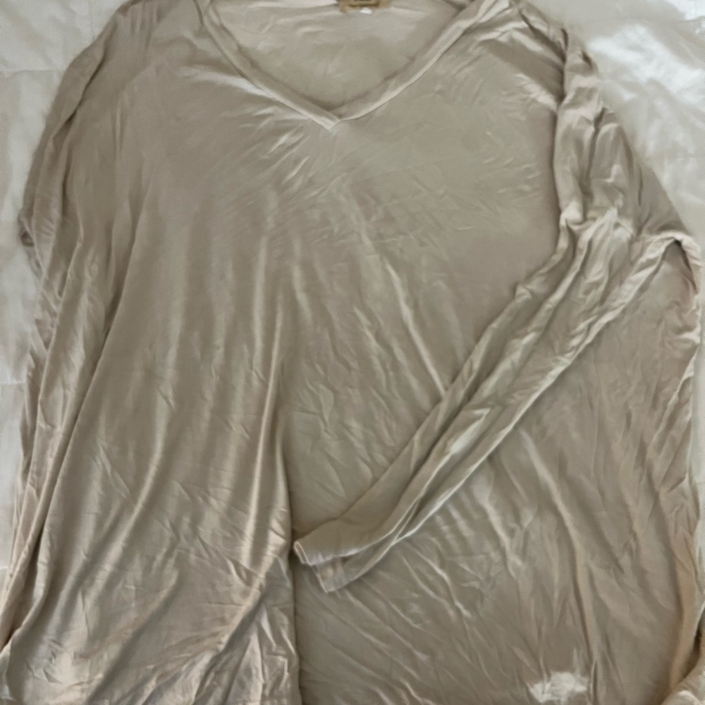 Piko 1988 Beige V-Neck Apparel